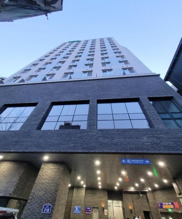 Apartment Excellent Location, Comfortable, Dyson Airwrap