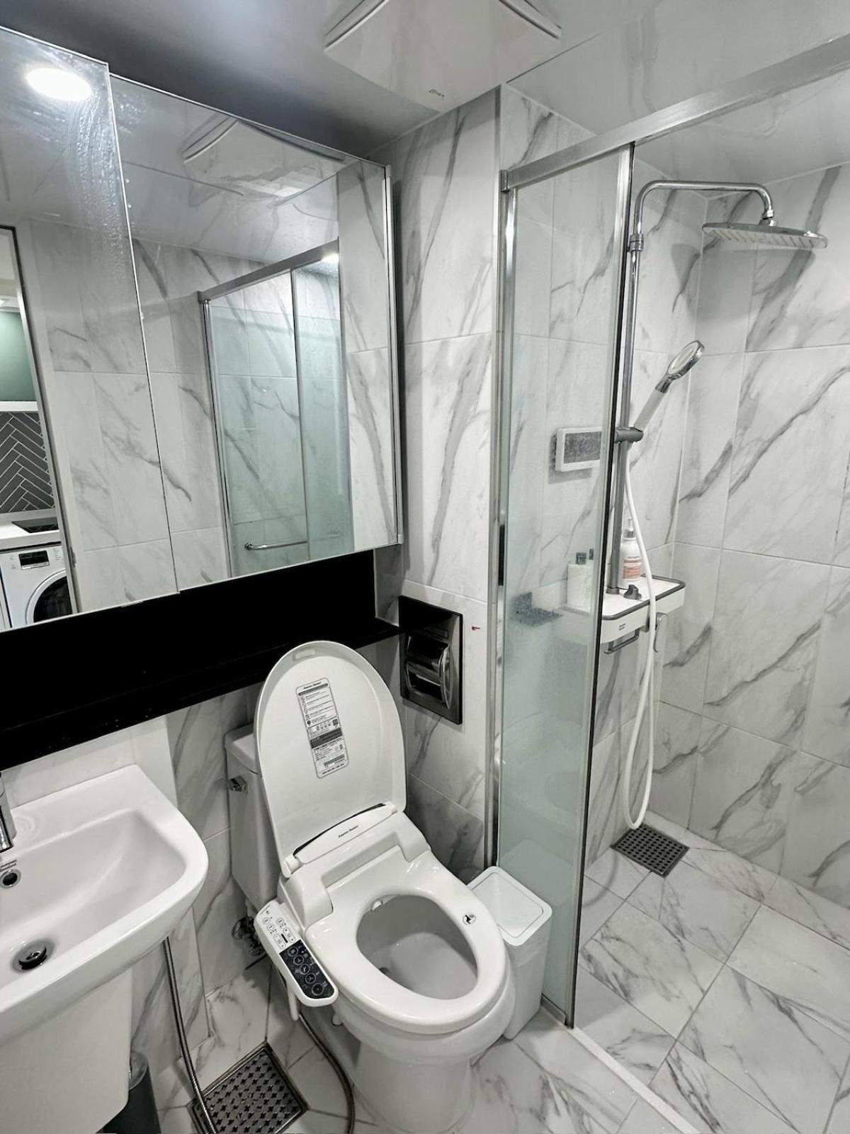 Excellent Location, Comfortable, Dyson Airwrap Seoul
